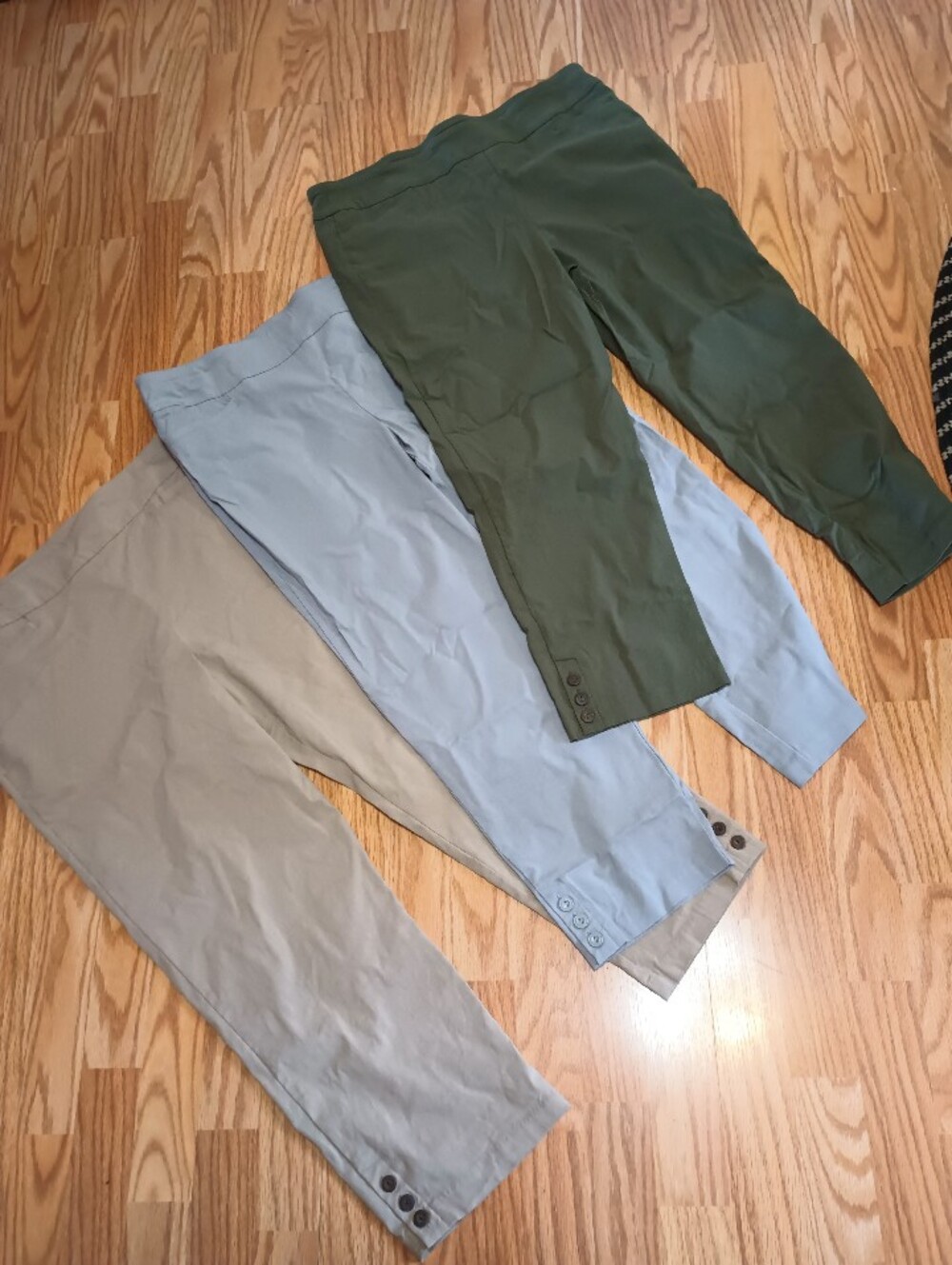 3 pair Allison Daley Stretch Capri/Ankle Pants. Women's 16